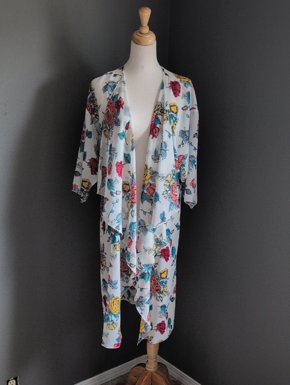 Lularoe Floral Waterfall Kimono Cardigan - White with Multicolor Roses M